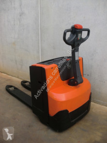 平台堆垛车 伴随式 BT LWE 180