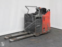 Transpalette accompagnant Linde T 20 SP-02 131