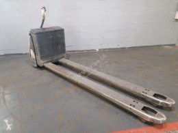Crown WP2320-20 pallet truck used