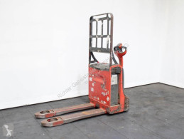 Transpaleta Linde T 16 1152 acompañante usada