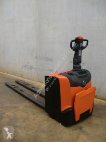 Transpalette BT LPE 200 PA 2350mm à porté debout occasion