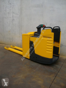 Transpalette Jungheinrich ERE 225 PF 1600x540mm à porté debout occasion