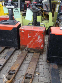 Transpaleta BT lpe200 usada