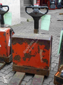 Raklapemelő BT LWE 200 használt