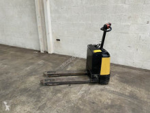 Transpalette accompagnant Caterpillar NPP16k