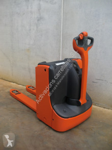 Transpalette accompagnant Linde T 16