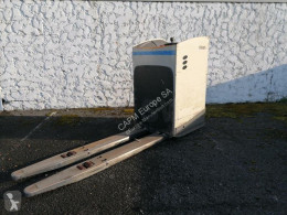 Crown RT4000 pallet truck used