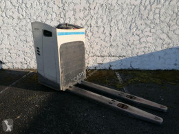 Crown RT4000 pallet truck used