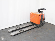 Transpaleta acompañante BT LPE 200/8