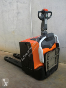 Pallet truck met staanplaats bestuurder BT LPE 200 PA