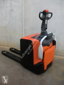 Pallet truck met staanplaats bestuurder BT LPE 200 PA