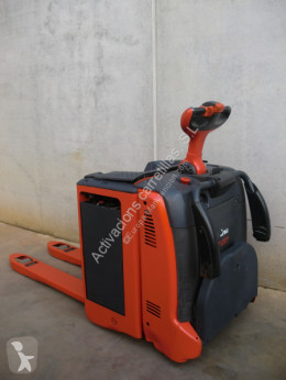 Linde stand-on pallet truck T 20 AP