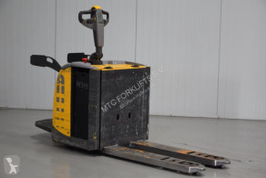 Atlet stand-on pallet truck PLP200P
