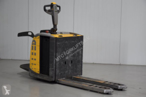 Transpaleta Atlet PLP200P de conductor a pie usada