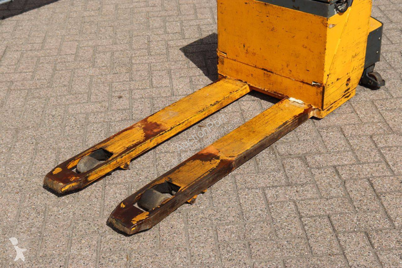 Transpaleta Jungheinrich EHE 12 115-54