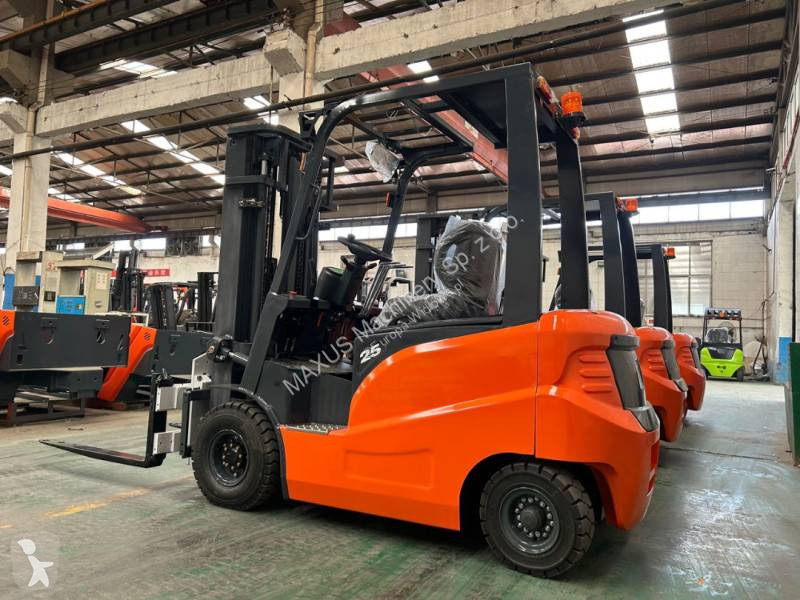Transpaleta Still MAXUS 1600