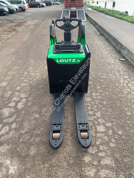 Transpalette Cesab  P322