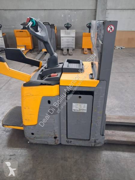 منصة نقالة Jungheinrich ERD 220