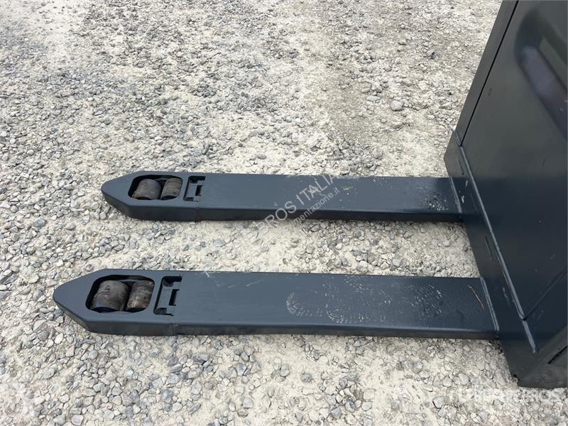 Transpaleta Linde T20 Pallet Jack (Inoperable)