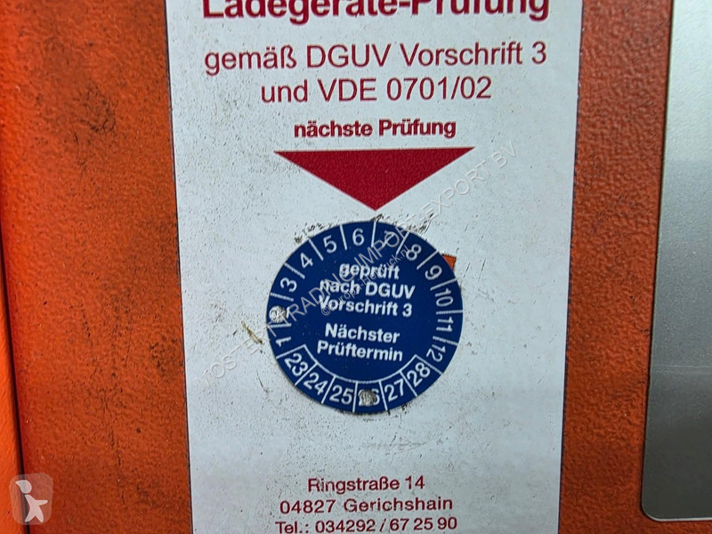 Palletwagen  16 - Toyota 24V 30A battery Pallet...