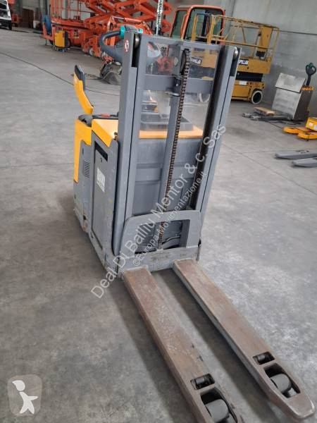 منصة نقالة Jungheinrich ERD 220