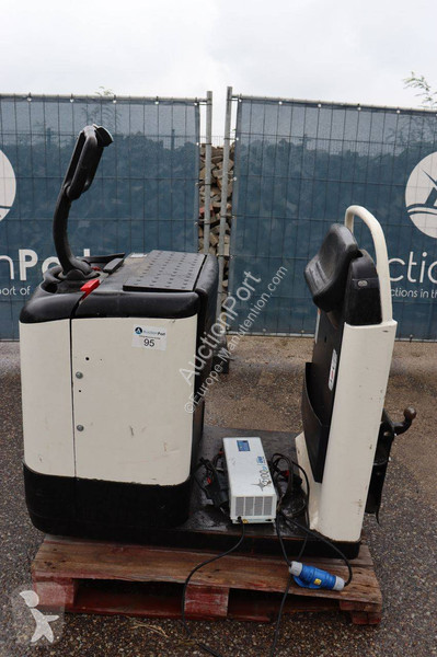 Transpalette Crown GPC-TOW