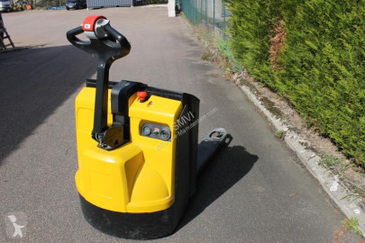 منصة نقالة Yale MP16
