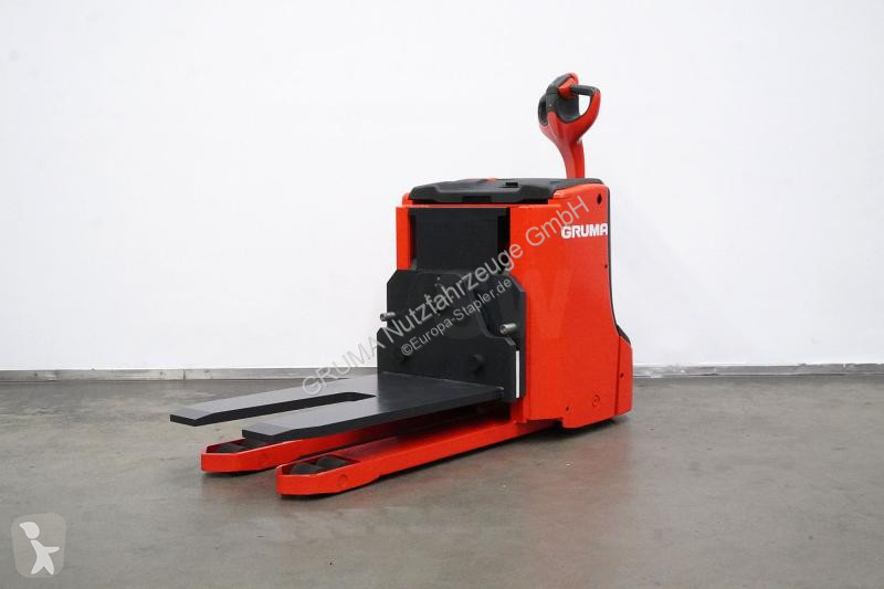 منصة نقالة Linde  T 20 1152
