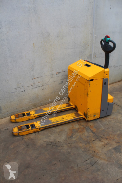 منصة نقالة Jungheinrich 222 LI-ION