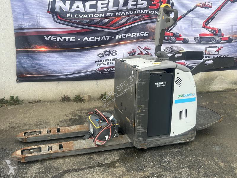 منصة نقالة Nissan conducteur porté PLP200
