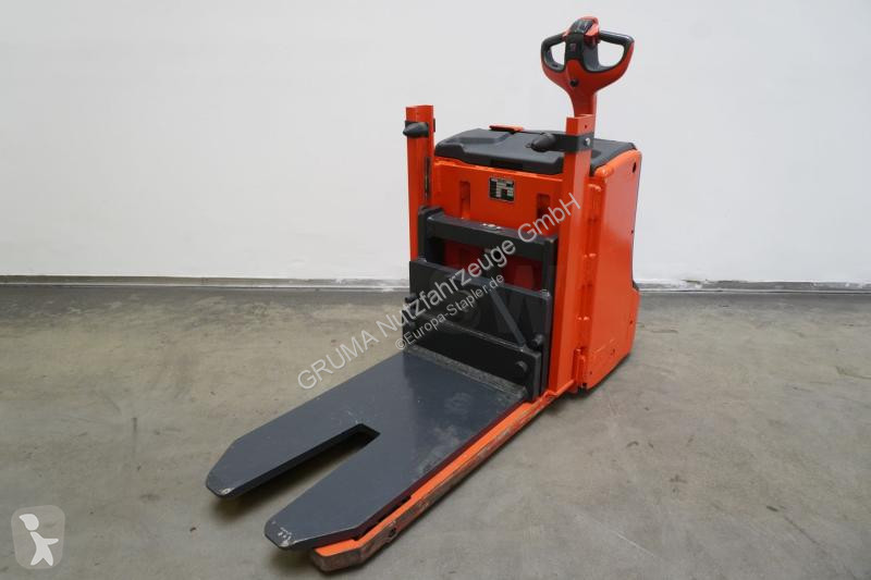 منصة نقالة Linde  T 28 L 1152