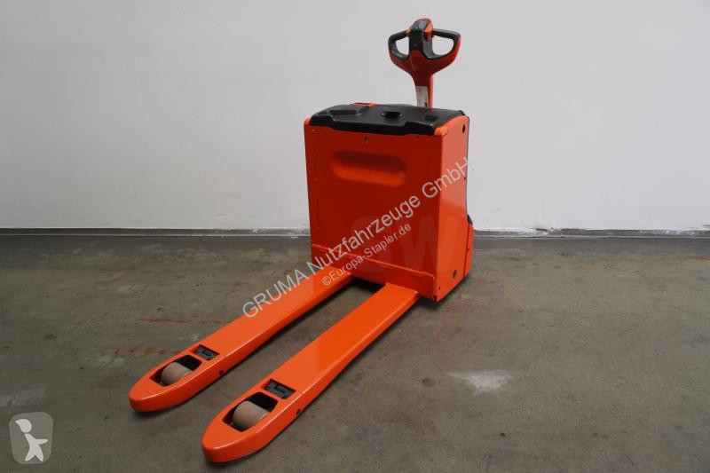 منصة نقالة Linde 1152