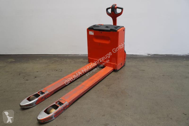 منصة نقالة Linde 1152