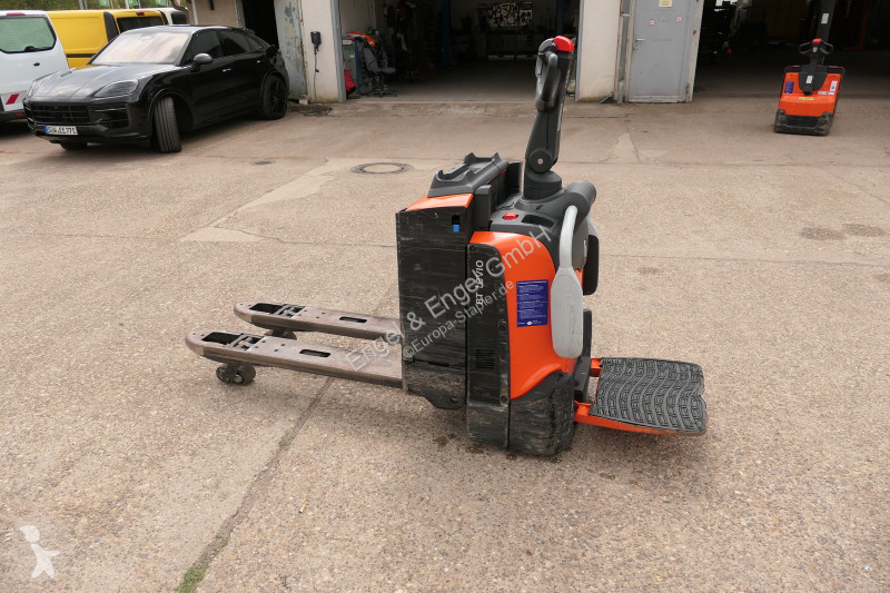 Самоходная тележка BT Levio LPE 200