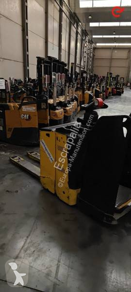 Empilhador porta paletes com conductor de pé Hyster