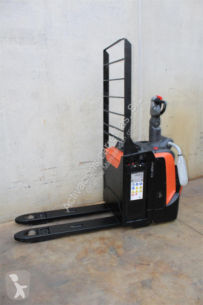 平台堆垛车 BT LPE200