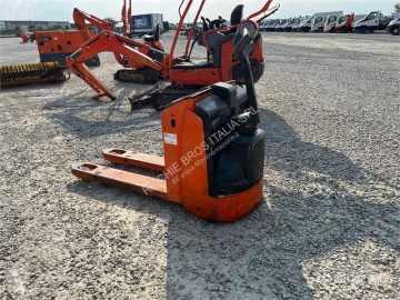 Hyster gyalogkíséretű raklapemelő