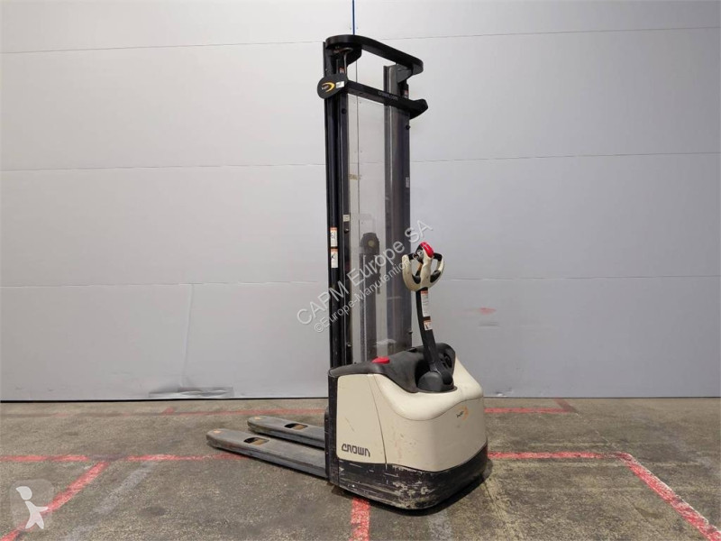 Porta paletes Crown WF3000