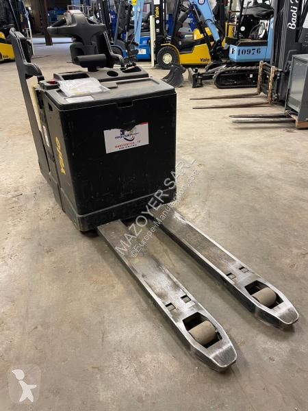 Empilhador porta paletes Yale  MP20X