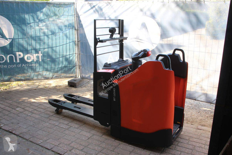Porta paletes Toyota LPE220