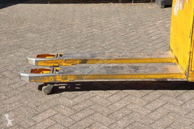 Transpaleta Jungheinrich 24 V 3 PZS 375
