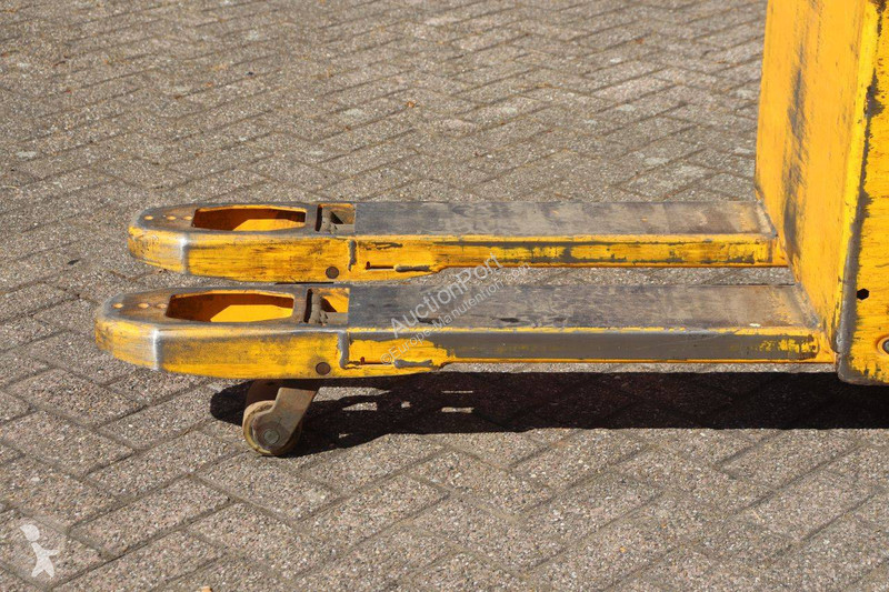 Transpaleta Jungheinrich