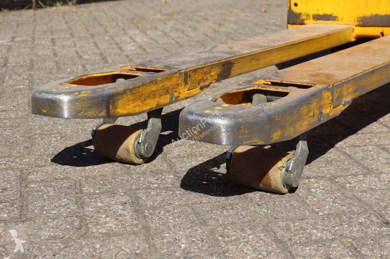 Transpaleta Jungheinrich 24 V 3 PZS 375