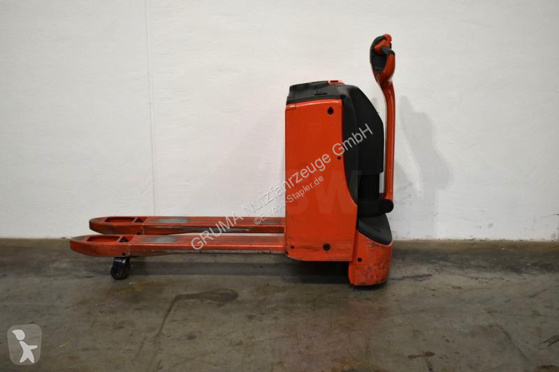 منصة نقالة Linde 1152