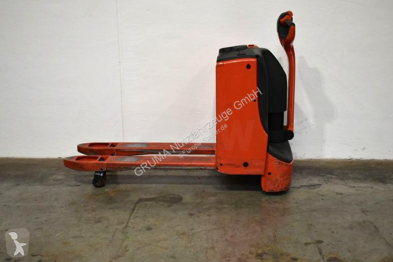 منصة نقالة Linde 1152