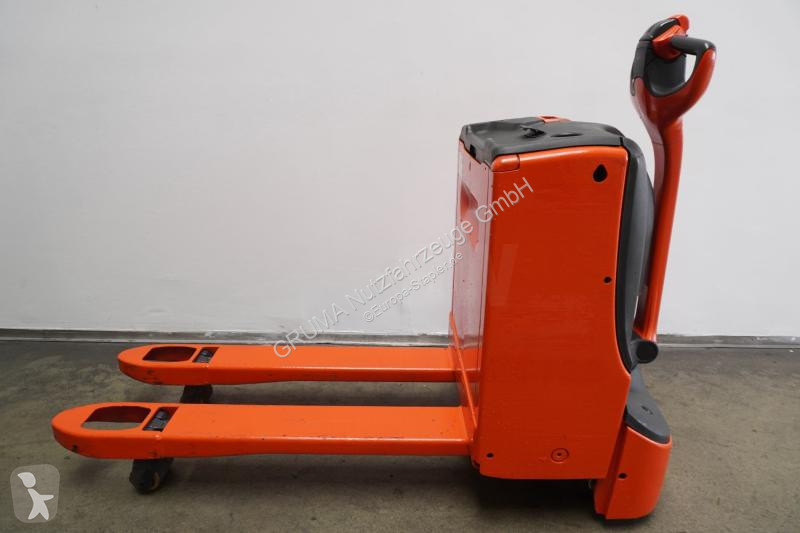 منصة نقالة Linde  T 20 1152