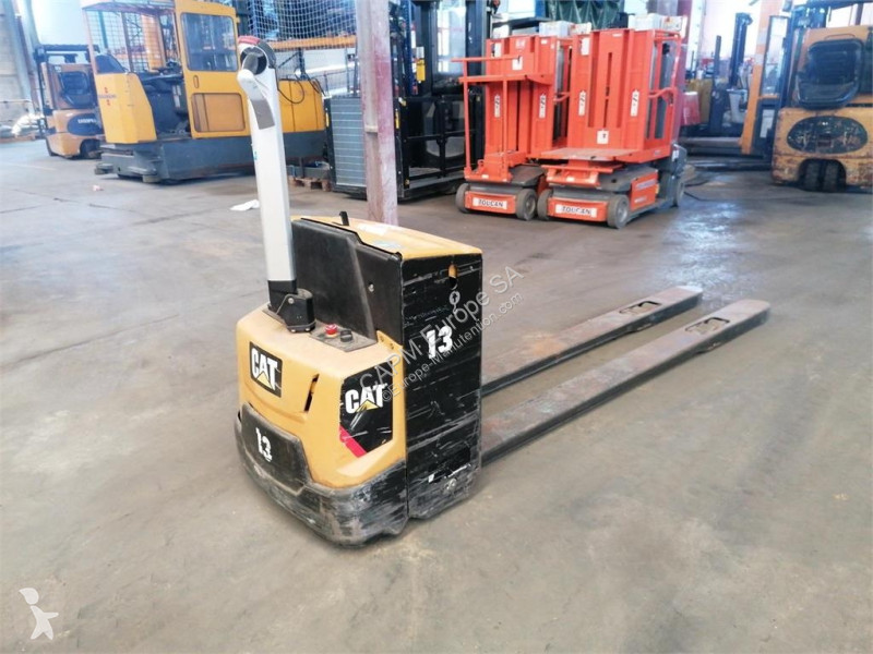 Транспалетна количка Caterpillar NPP20N2