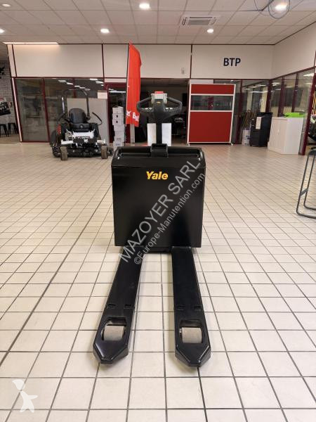 Empilhador porta paletes Yale  MP18AC