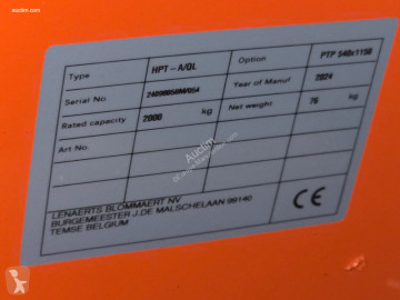 Pedestrian pallet truck