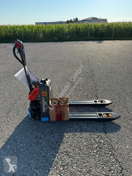 منصة نقالة Linde Niederhubwagen MT15C
